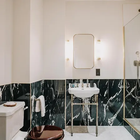 Stunning Grade Ii Pad Wifi Families Contractors Apartment *