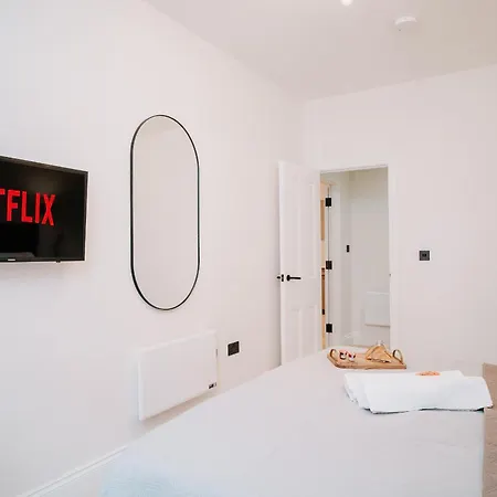 Stunning Grade Ii Pad Wifi Families Contractors Apartment